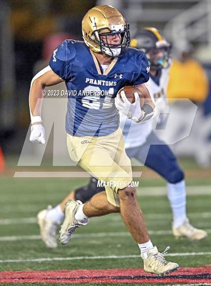 Thumbnail 3 in Bayport-Blue Point vs. Shoreham-Wading River (Section XI Division IV Final) photogallery.