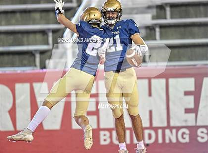 Thumbnail 2 in Bayport-Blue Point vs. Shoreham-Wading River (Section XI Division IV Final) photogallery.