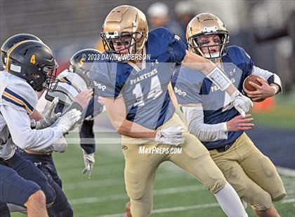 Thumbnail 3 in Bayport-Blue Point vs. Shoreham-Wading River (Section XI Division IV Final) photogallery.