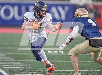 Thumbnail 3 in Bayport-Blue Point vs. Shoreham-Wading River (Section XI Division IV Final) photogallery.
