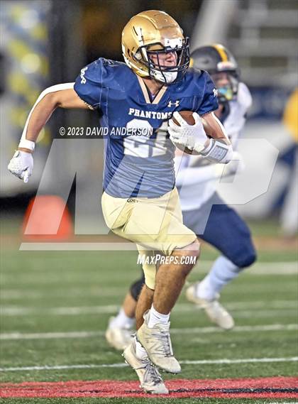 Thumbnail 1 in Bayport-Blue Point vs. Shoreham-Wading River (Section XI Division IV Final) photogallery.