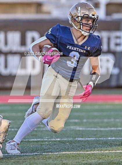 Thumbnail 3 in Bayport-Blue Point vs. Shoreham-Wading River (Section XI Division IV Final) photogallery.