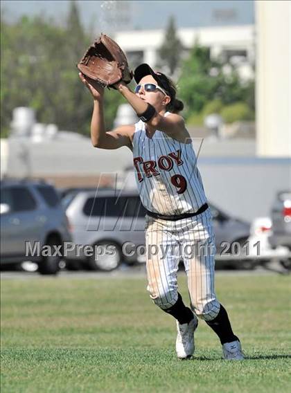 Thumbnail 1 in Fullerton @ Troy photogallery.