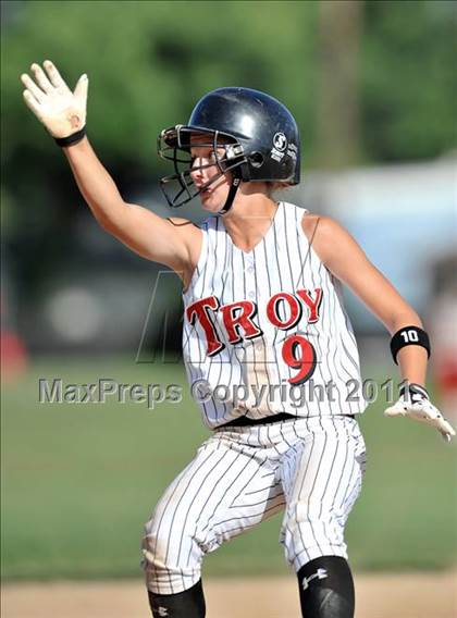 Thumbnail 1 in Fullerton @ Troy photogallery.