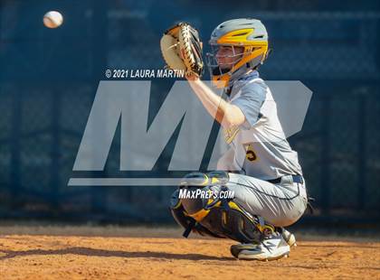 Thumbnail 3 in St. Thomas Aquinas @ Chaminade-Madonna photogallery.