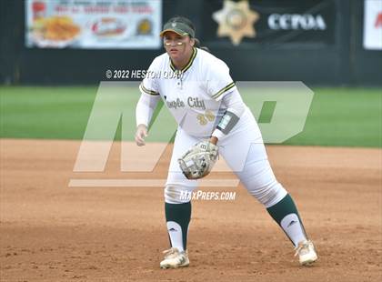Thumbnail 2 in Temple City vs. Moorpark (CIF-SS D4 Final) photogallery.