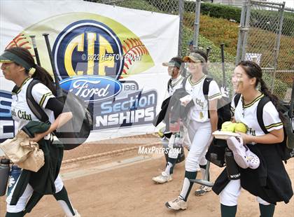 Thumbnail 2 in Temple City vs. Moorpark (CIF-SS D4 Final) photogallery.