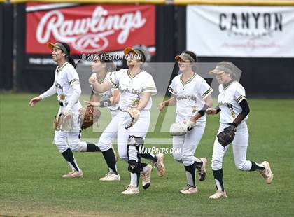 Thumbnail 2 in Temple City vs. Moorpark (CIF-SS D4 Final) photogallery.