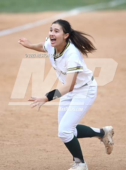 Thumbnail 2 in Temple City vs. Moorpark (CIF-SS D4 Final) photogallery.