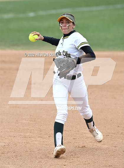 Thumbnail 2 in Temple City vs. Moorpark (CIF-SS D4 Final) photogallery.