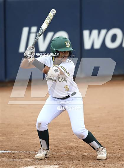 Thumbnail 3 in Temple City vs. Moorpark (CIF-SS D4 Final) photogallery.