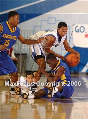 Thumbnail 3 in Jefferson vs. Newark Memorial (Les Schwab Shootout) photogallery.