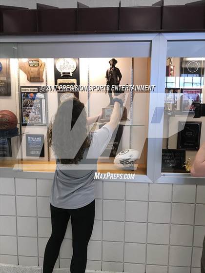 Thumbnail 2 in Appleton North TOC Ceremony photogallery.