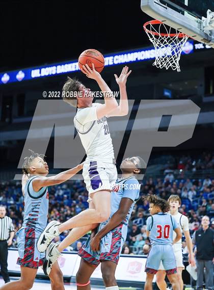 Thumbnail 1 in Boerne vs. Hirschi (UIL 4A State Semifinal) photogallery.