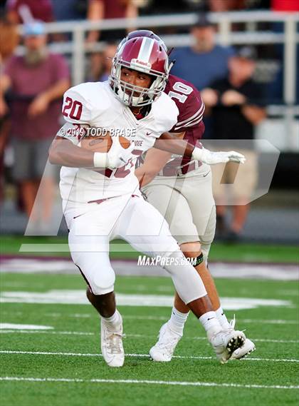 Thumbnail 2 in Oak Ridge @ Dobyns-Bennett photogallery.