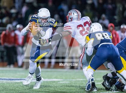 Thumbnail 1 in Catholic Memorial vs. Xaverian Brothers (MIAA Division 1 South Final) photogallery.