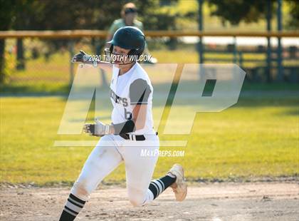 Thumbnail 2 in Lincoln Northeast vs Fremont (NSAA A4 District Playoff) photogallery.