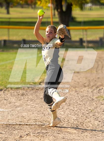 Thumbnail 1 in Lincoln Northeast vs Fremont (NSAA A4 District Playoff) photogallery.