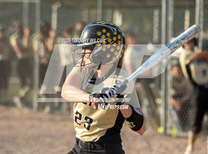 Thumbnail 1 in Lincoln Northeast vs Fremont (NSAA A4 District Playoff) photogallery.