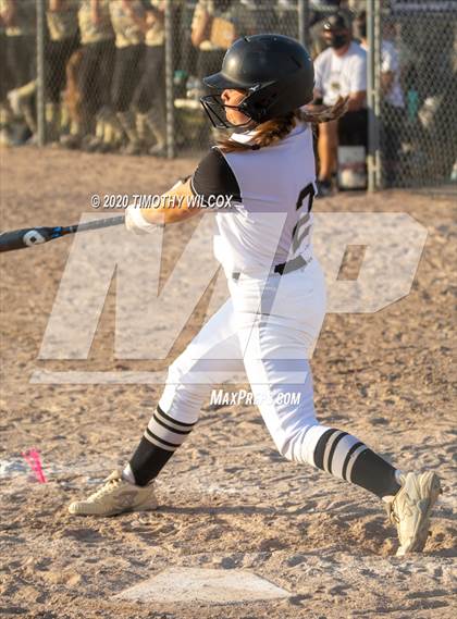 Thumbnail 3 in Lincoln Northeast vs Fremont (NSAA A4 District Playoff) photogallery.