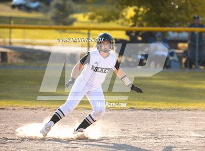 Thumbnail 3 in Lincoln Northeast vs Fremont (NSAA A4 District Playoff) photogallery.