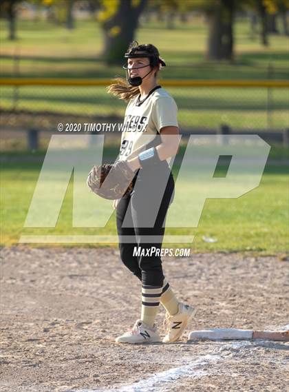 Thumbnail 1 in Lincoln Northeast vs Fremont (NSAA A4 District Playoff) photogallery.