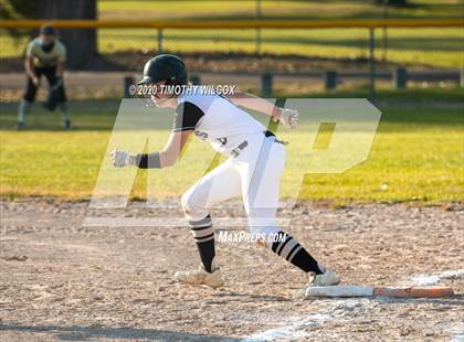 Thumbnail 3 in Lincoln Northeast vs Fremont (NSAA A4 District Playoff) photogallery.