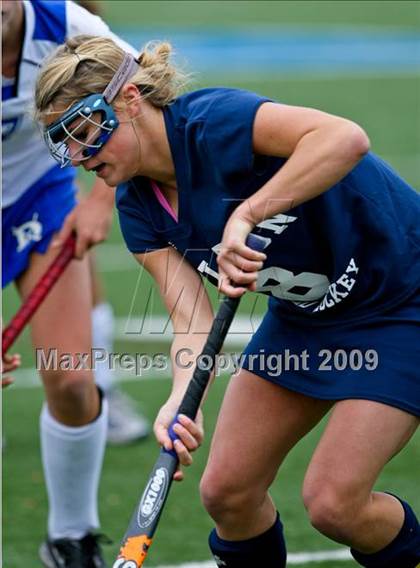 Thumbnail 2 in Darien vs Wilton (CIAC Class M Quarterfinal) photogallery.