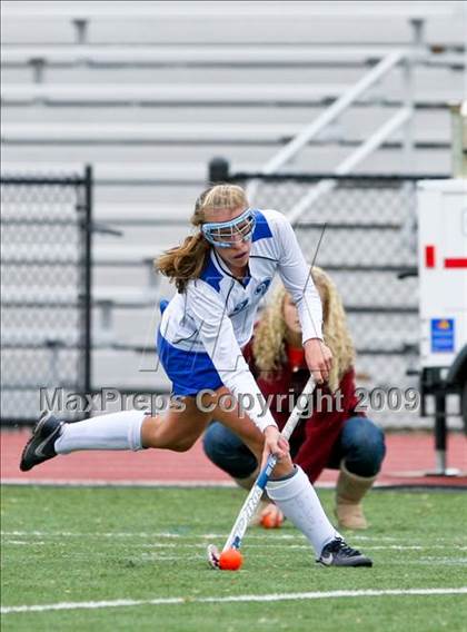 Thumbnail 3 in Darien vs Wilton (CIAC Class M Quarterfinal) photogallery.