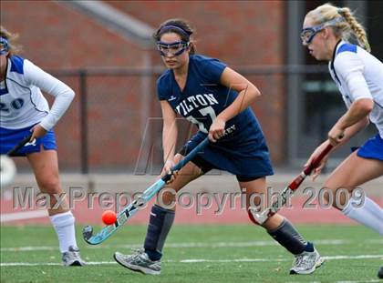 Thumbnail 1 in Darien vs Wilton (CIAC Class M Quarterfinal) photogallery.