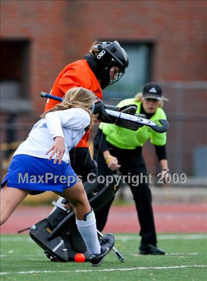 Thumbnail 2 in Darien vs Wilton (CIAC Class M Quarterfinal) photogallery.