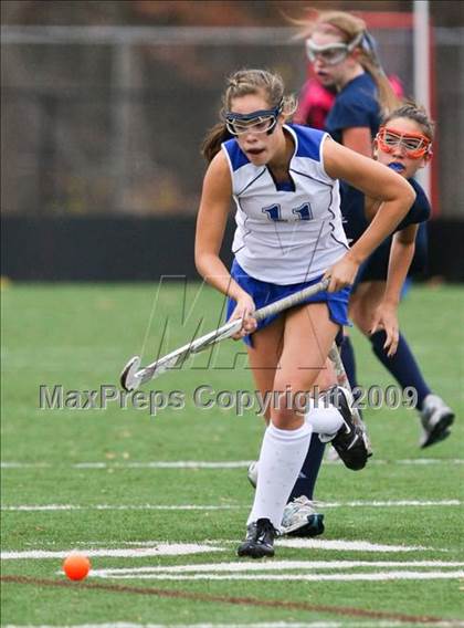 Thumbnail 2 in Darien vs Wilton (CIAC Class M Quarterfinal) photogallery.