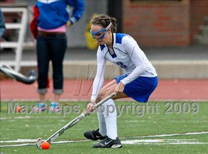 Thumbnail 2 in Darien vs Wilton (CIAC Class M Quarterfinal) photogallery.