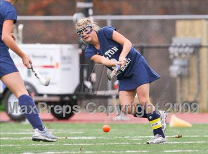 Thumbnail 2 in Darien vs Wilton (CIAC Class M Quarterfinal) photogallery.