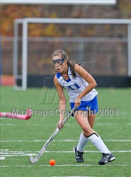 Thumbnail 2 in Darien vs Wilton (CIAC Class M Quarterfinal) photogallery.