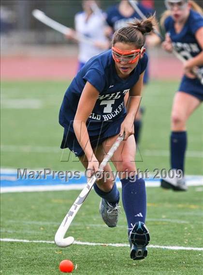Thumbnail 1 in Darien vs Wilton (CIAC Class M Quarterfinal) photogallery.