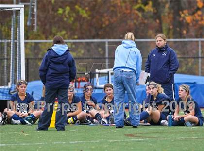 Thumbnail 2 in Darien vs Wilton (CIAC Class M Quarterfinal) photogallery.