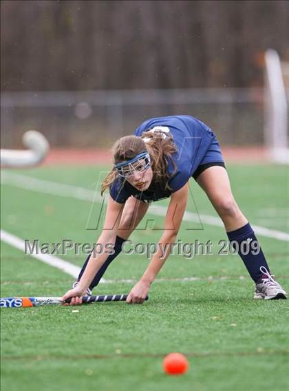 Thumbnail 3 in Darien vs Wilton (CIAC Class M Quarterfinal) photogallery.
