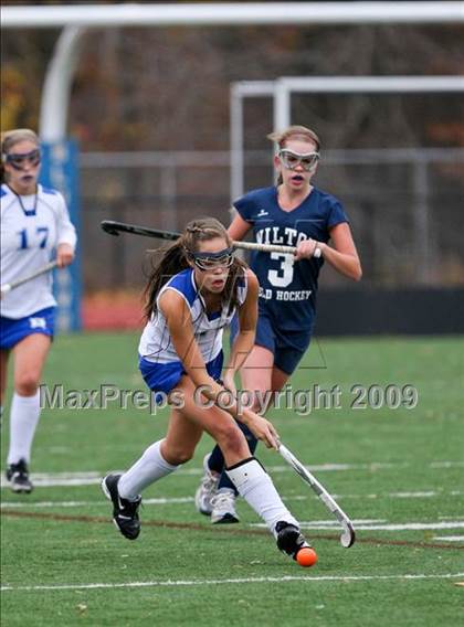 Thumbnail 3 in Darien vs Wilton (CIAC Class M Quarterfinal) photogallery.