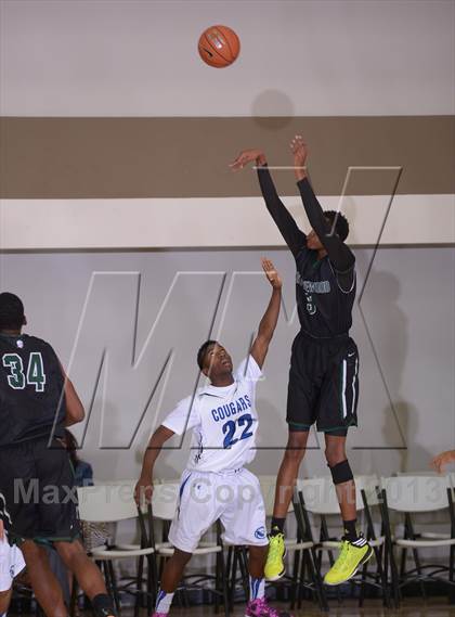 Thumbnail 3 in Orangewood Academy vs Capital Christian (MaxPreps Holiday Classic) photogallery.