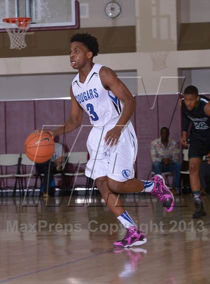 Thumbnail 1 in Orangewood Academy vs Capital Christian (MaxPreps Holiday Classic) photogallery.