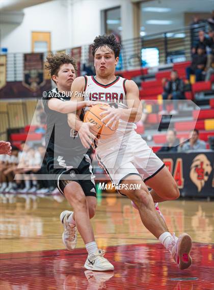 Thumbnail 2 in Servite @ JSerra Catholic photogallery.