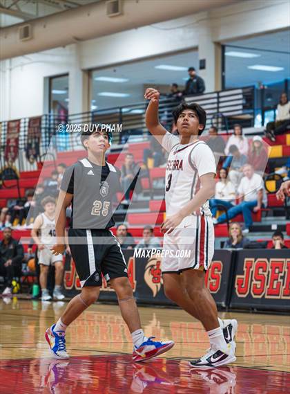 Thumbnail 2 in Servite @ JSerra Catholic photogallery.