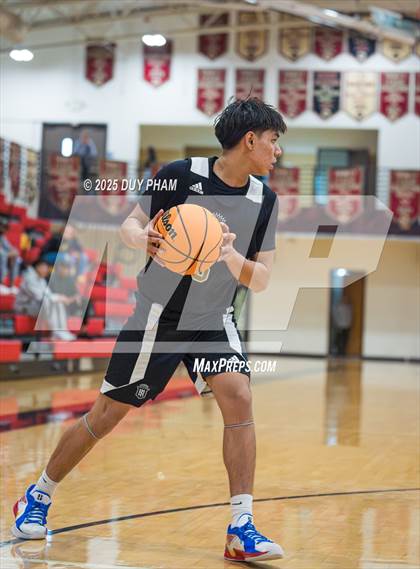 Thumbnail 2 in Servite @ JSerra Catholic photogallery.