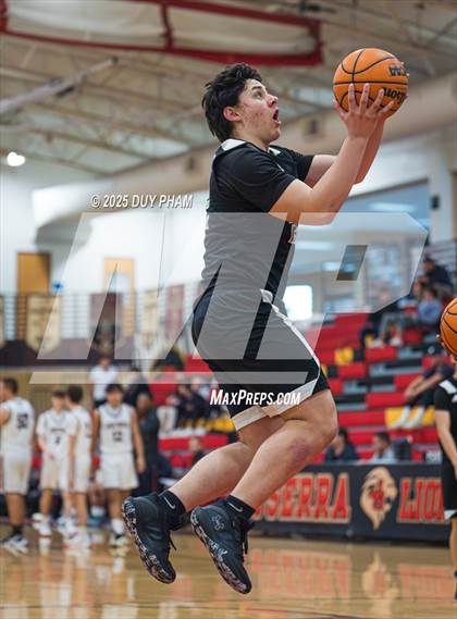 Thumbnail 2 in Servite @ JSerra Catholic photogallery.