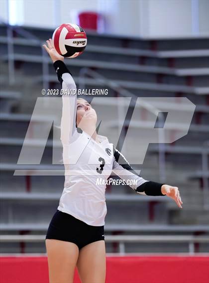 Thumbnail 2 in Lebanon Trail vs. Guyer (Marauder Showcase) photogallery.