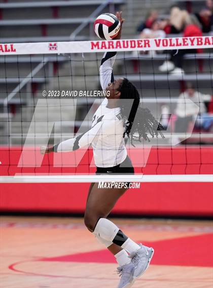 Thumbnail 2 in Lebanon Trail vs. Guyer (Marauder Showcase) photogallery.