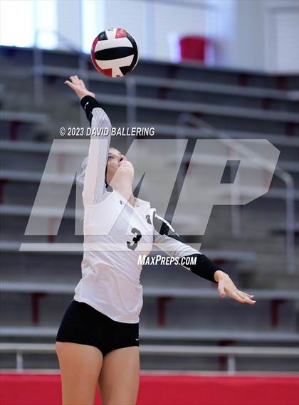 Thumbnail 3 in Lebanon Trail vs. Guyer (Marauder Showcase) photogallery.