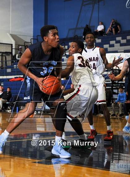 Thumbnail 2 in Lamar vs Kingwood (Insperity Holiday Classic) photogallery.