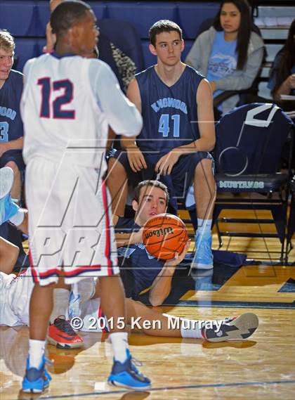 Thumbnail 1 in Lamar vs Kingwood (Insperity Holiday Classic) photogallery.
